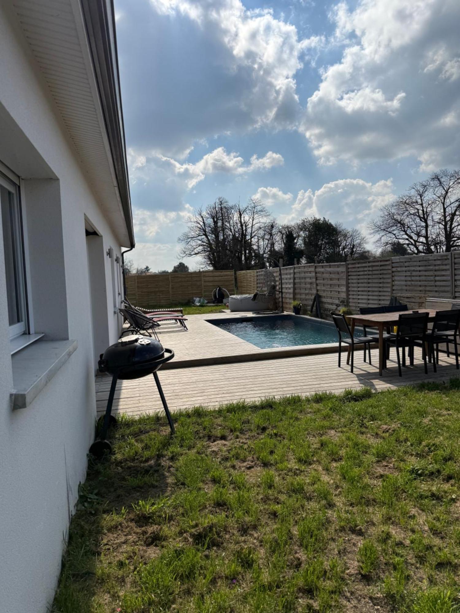 Aux Portes De Bordeaux Maison Cocooning Avec Piscine Ambares-et-Lagrave Exterior foto